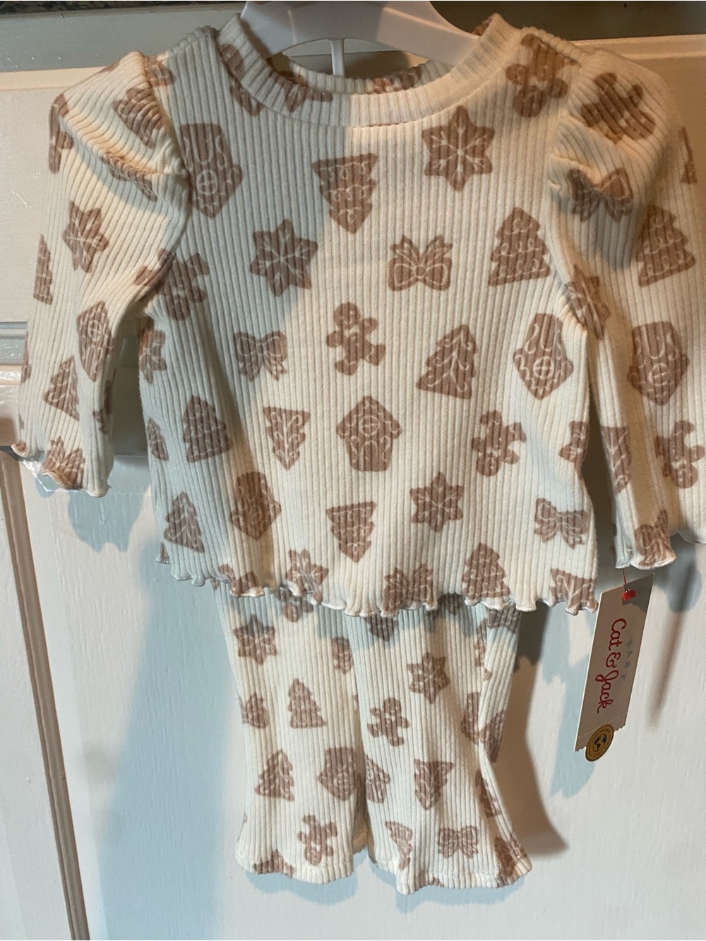 Cat & Jack Cream and Tan Holiday Set for Kids